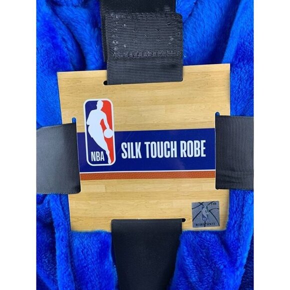 NBA 76ers Silk Touch Robe – Brand New in Box – Size L/XL - Picture 2 of 7